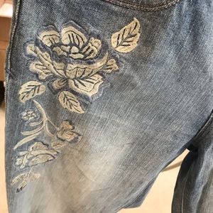 Express embroidered Jean Leggings